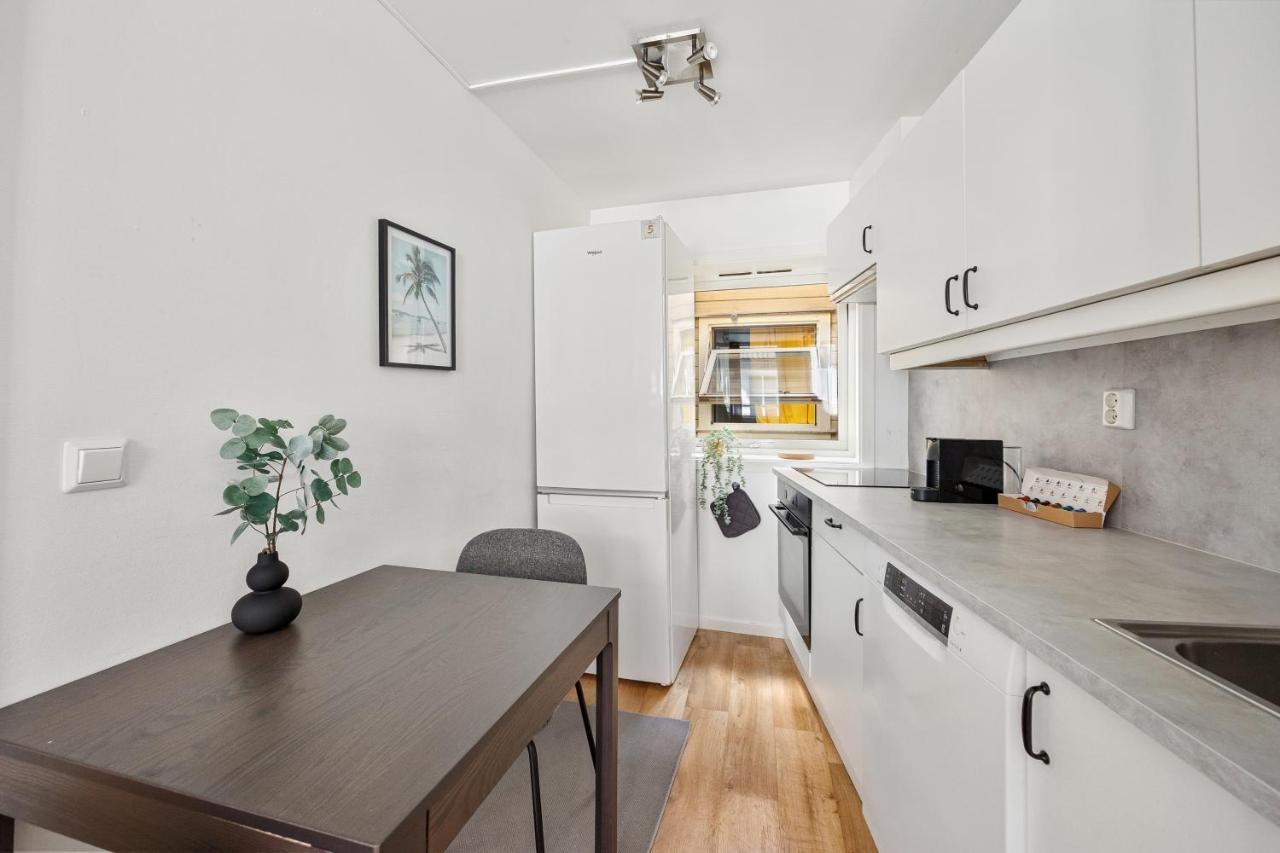 Family Friendly 3Br - Fast Wi-Fi - Behind Bryggen Apartment Bergen Exterior photo